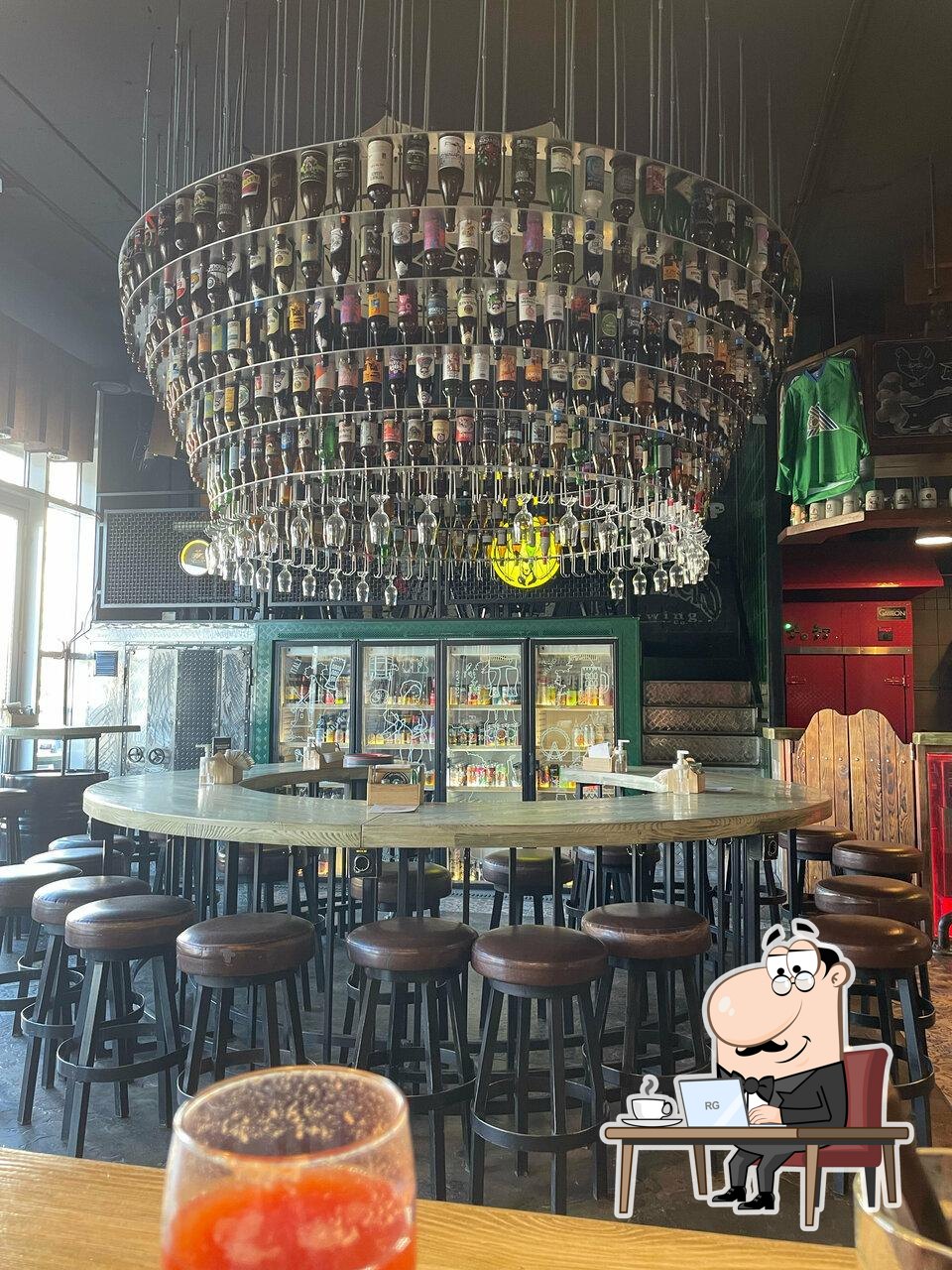 Интерьер "Топ Хоп".