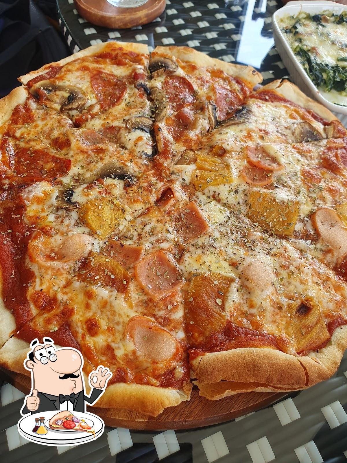 В "Felici Pizza Kitchen" вы можете попробовать  пиццу.