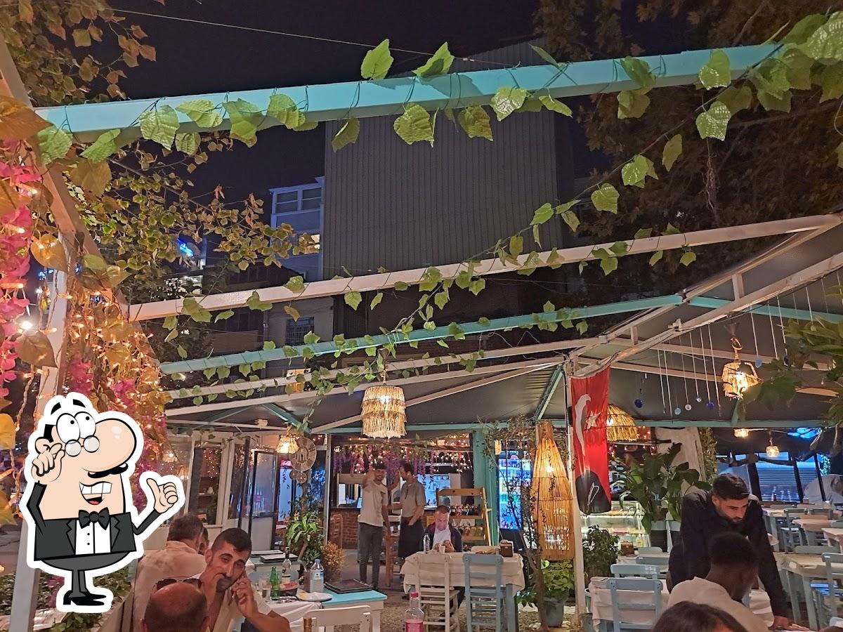 Забронируйте столик в "Akın Balık Karaköy".