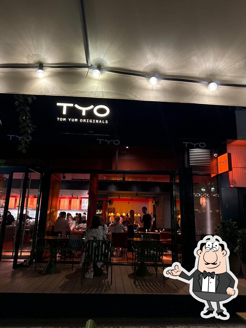 Посмотрите на внутренний интерьер "Tom Yum Originals".