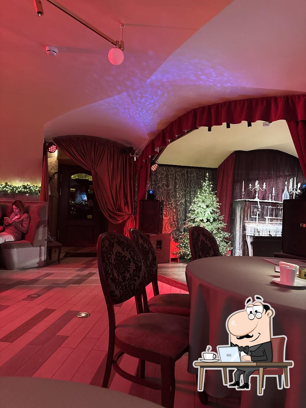 Интерьер "La Russ".