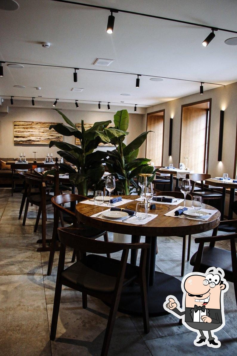 Интерьер "Dodici Seafood".