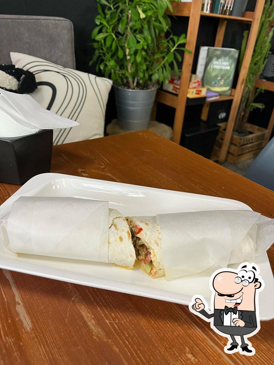 Посмотрите на внутренний интерьер "Veggie Box".