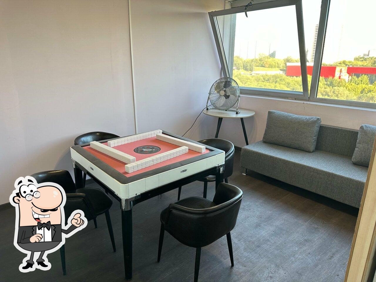 Забронируйте столик в "Поднебесная".