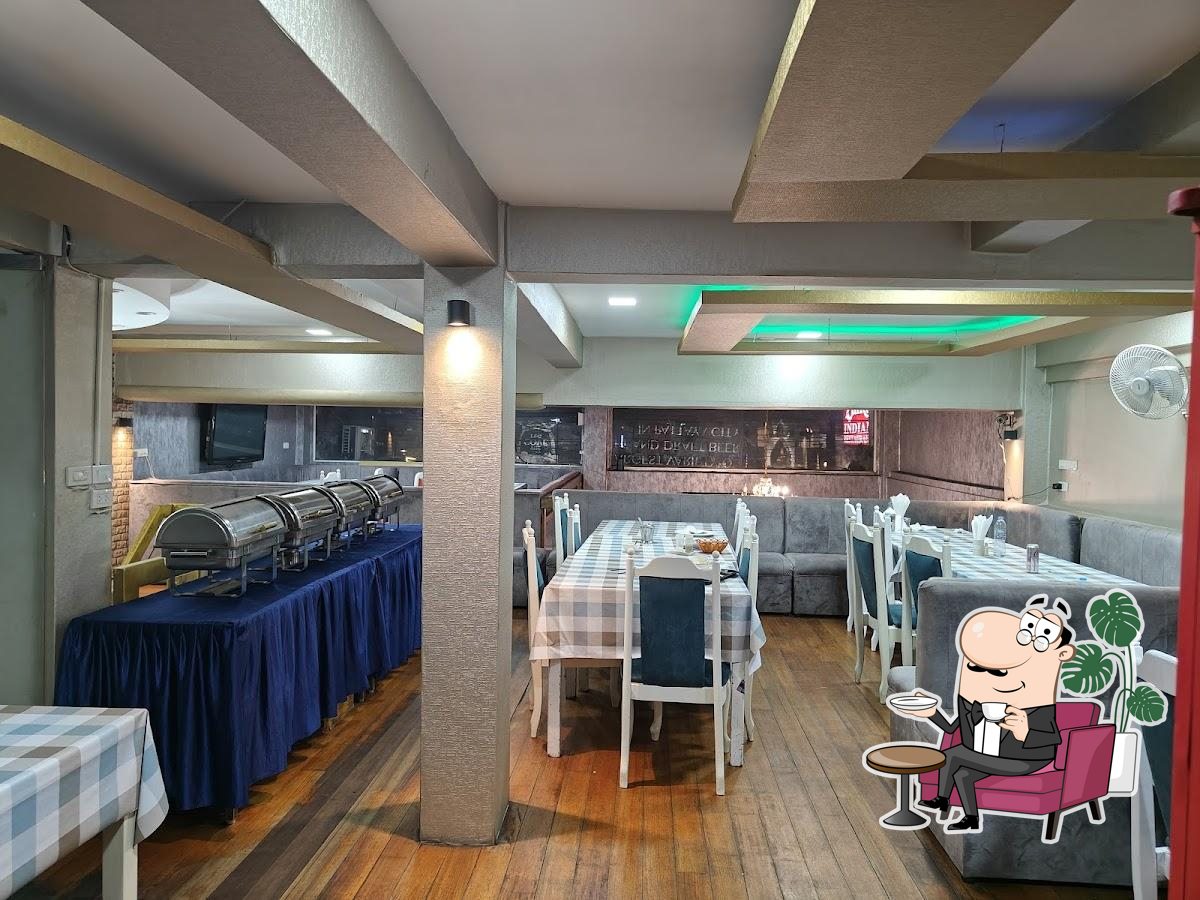 Забронируйте столик в "Zaika Indian restaurant".