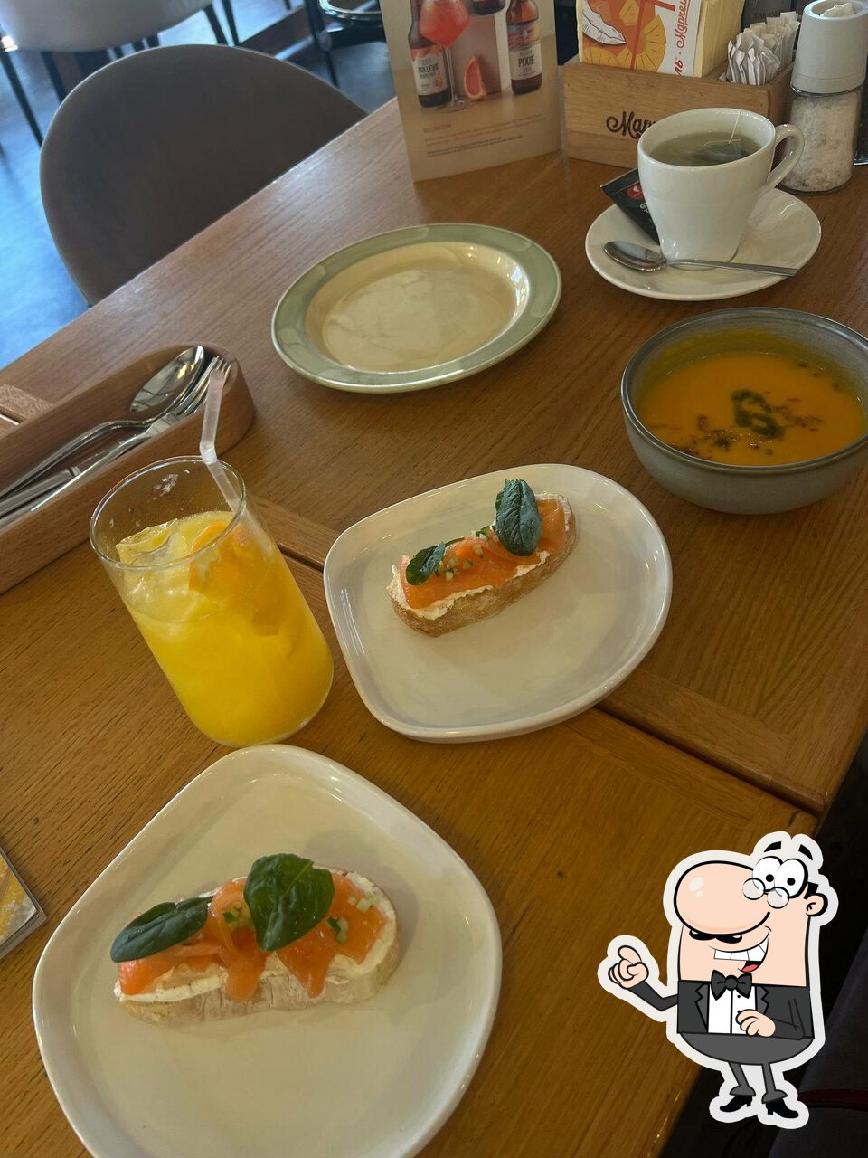 Посмотрите на внутренний интерьер "Марчеллис".