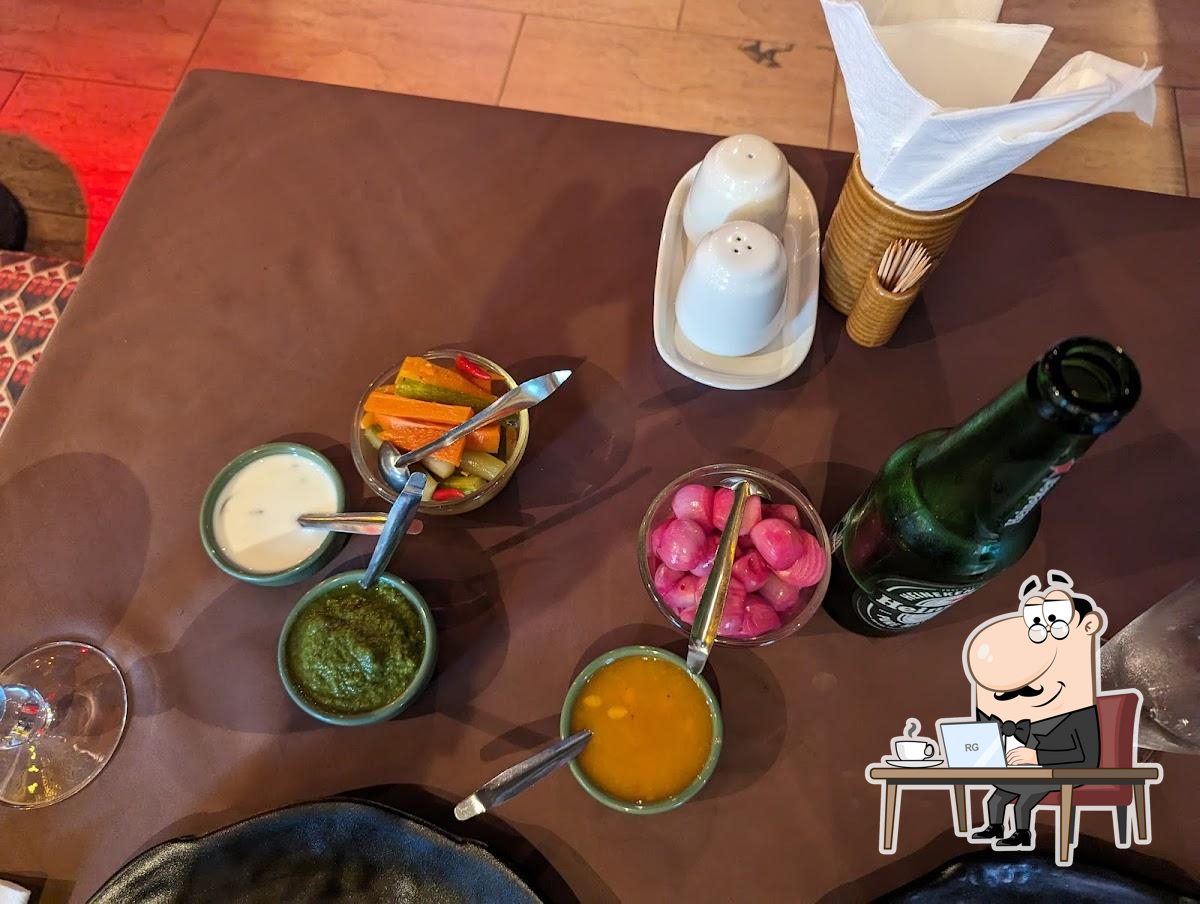 Забронируйте столик в "Alibaba Tandoori & Curry".