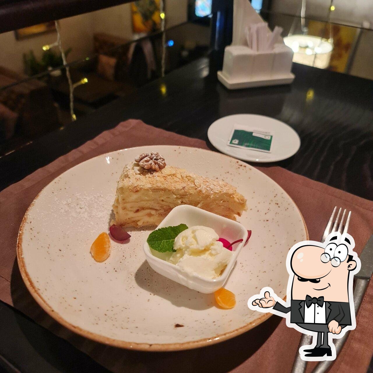 Интерьер "Vinsent cafe".