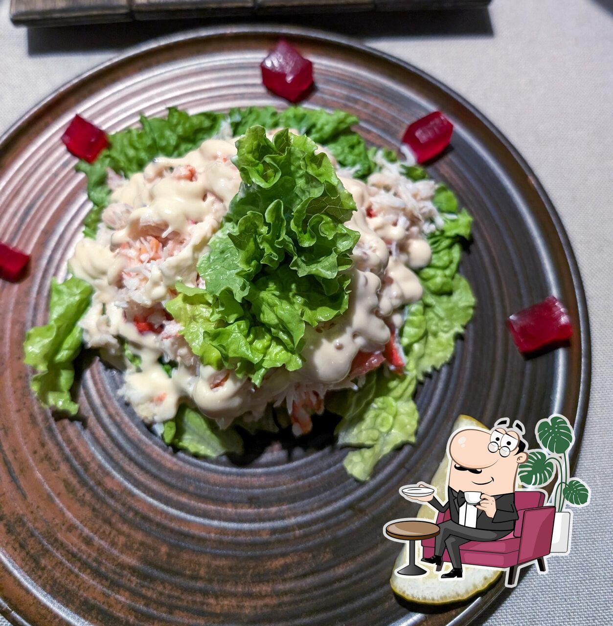 Забронируйте столик в "Ogonёk".