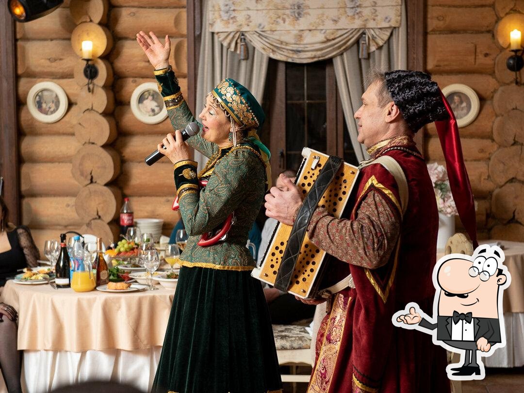 Посмотрите на внутренний интерьер "Тет а Тет".