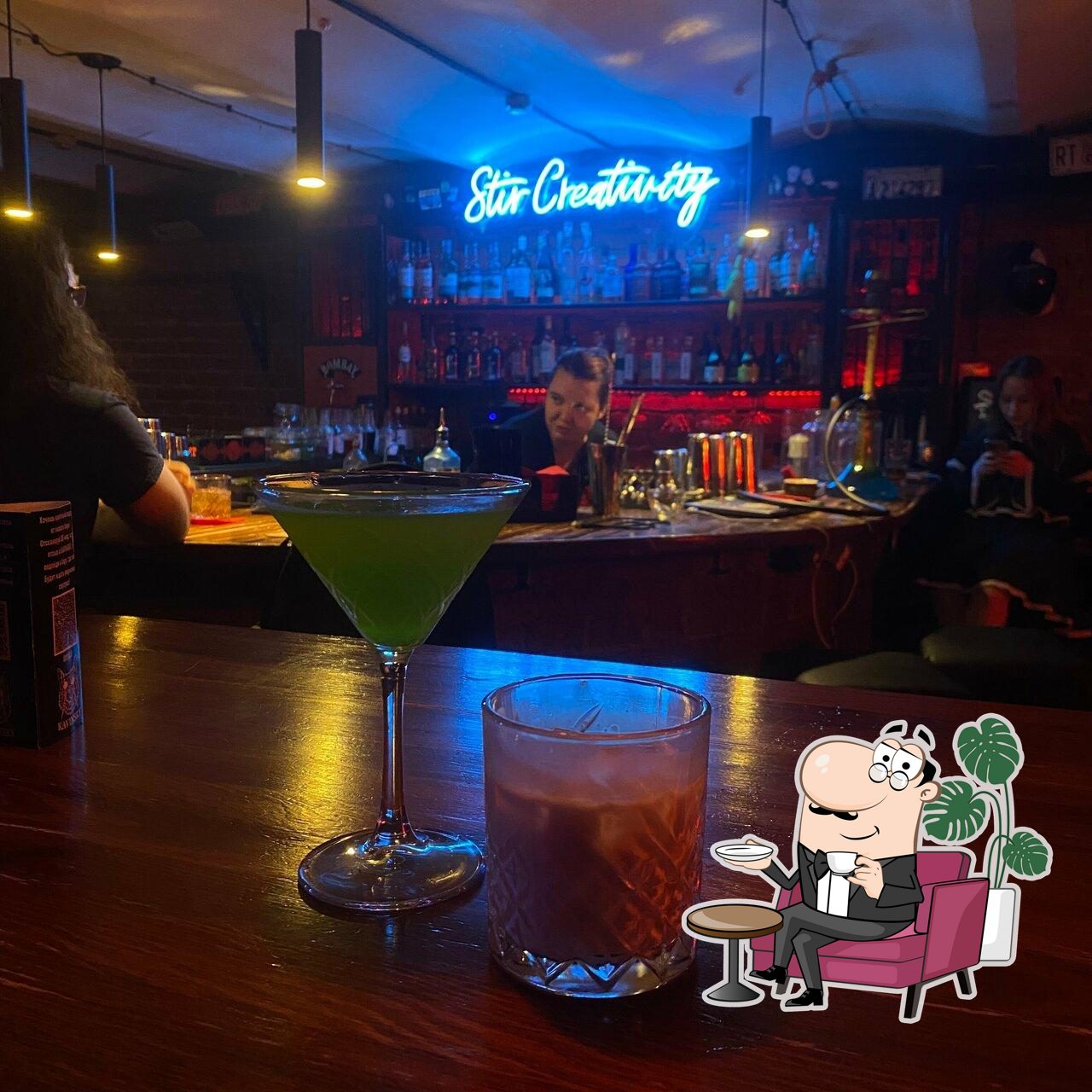 Забронируйте столик в "Kavinsky".