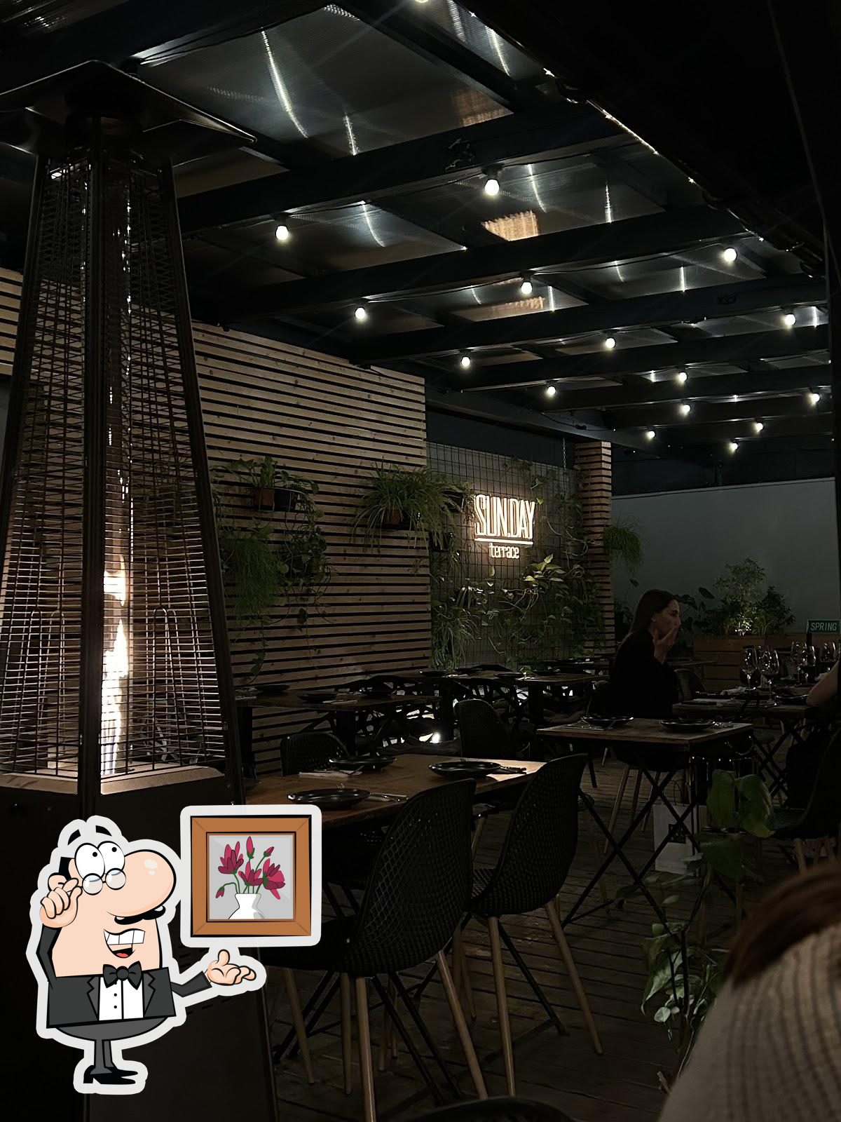 Забронируйте столик в "SUN.DAY Terrace - Georgian Kitchen".