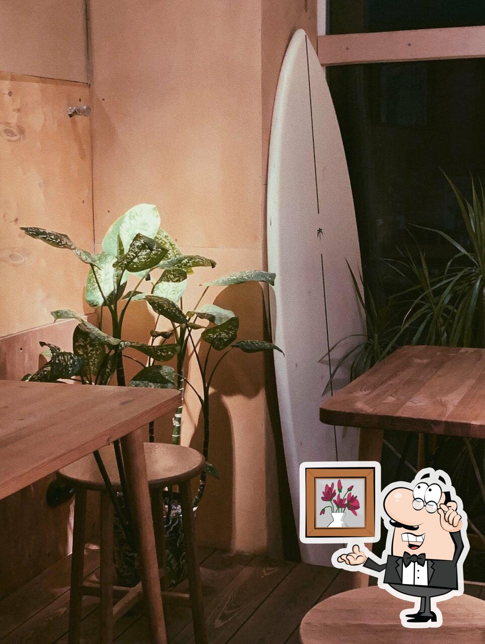 Интерьер "Surf Coffee".