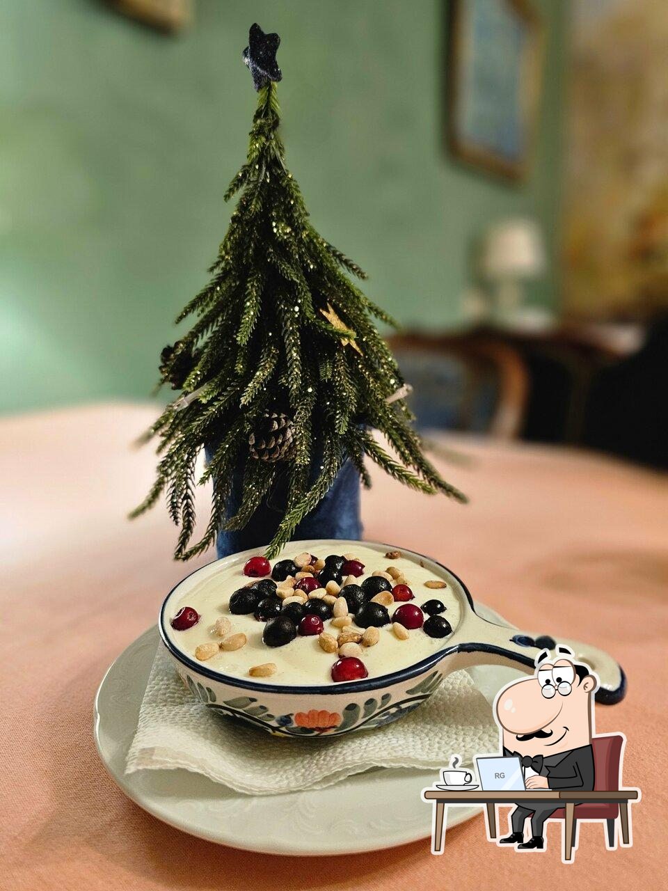 Посмотрите на внутренний интерьер "Усадьба".