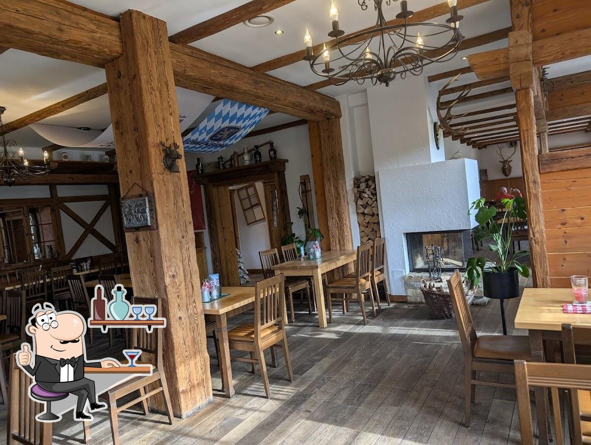 Посмотрите на внутренний интерьер "Platzhirsch Bremen".