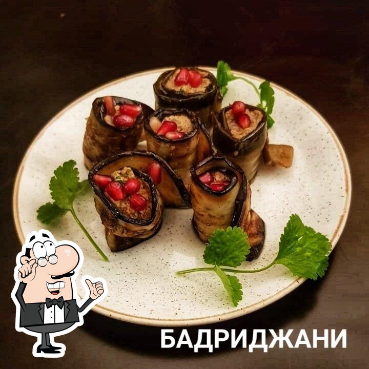 Посмотрите на внутренний интерьер "Кеци".
