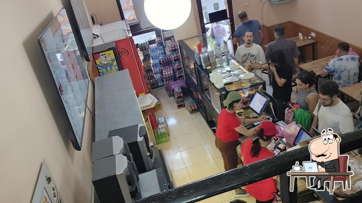 Интерьер "Khachapuri House".