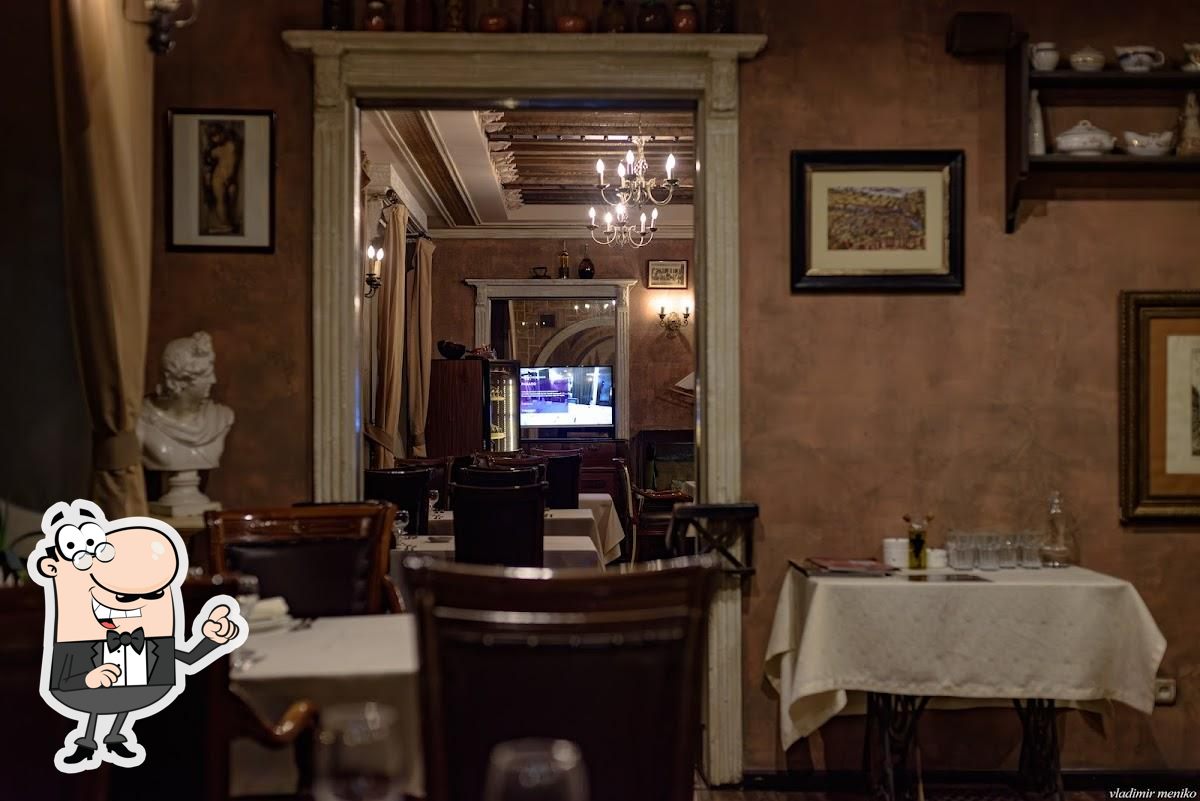 Посмотрите на внутренний интерьер "Affresco".