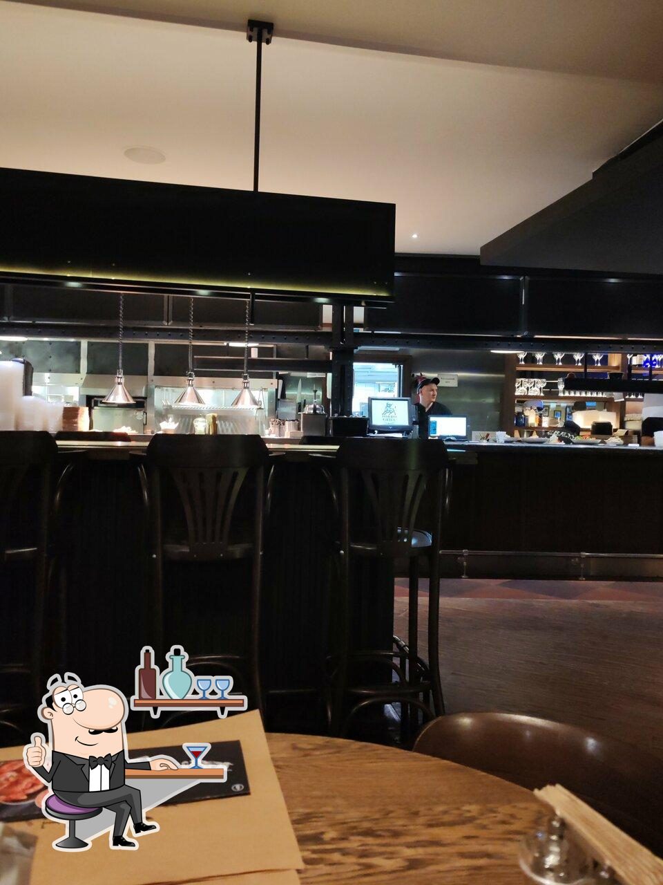 Интерьер "Torro Grill".