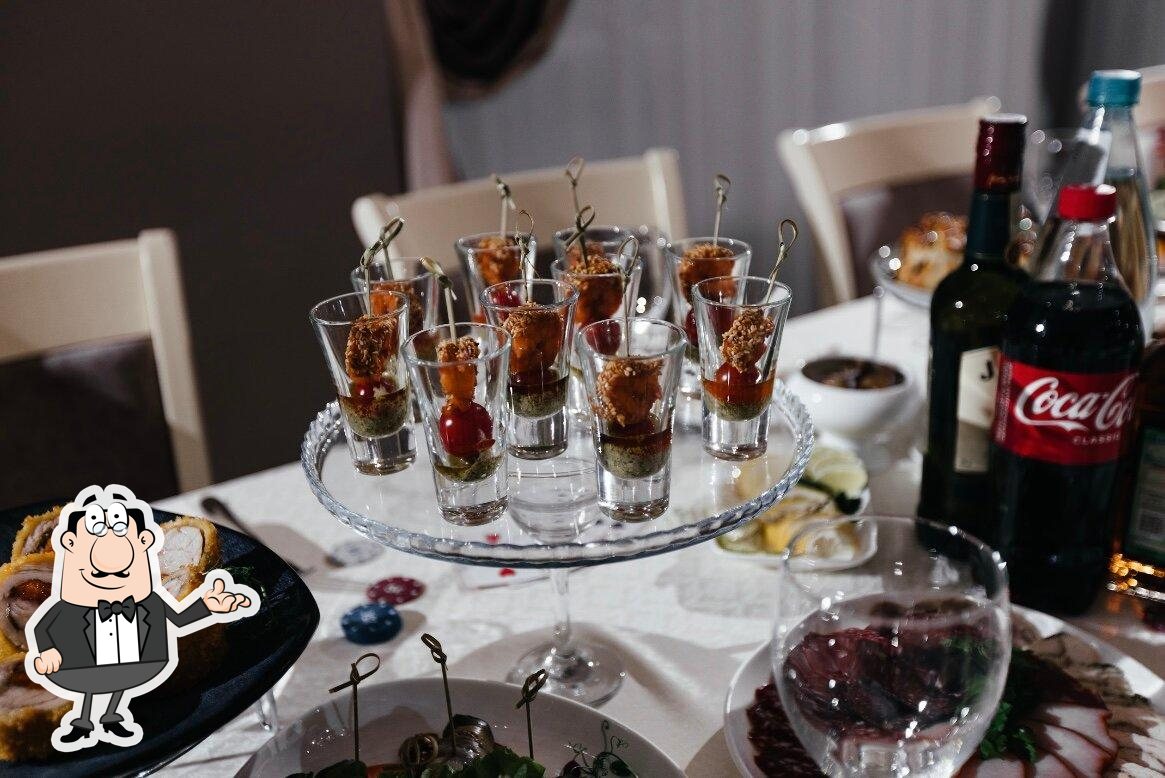 Забронируйте столик в "Nacional Restaurant".