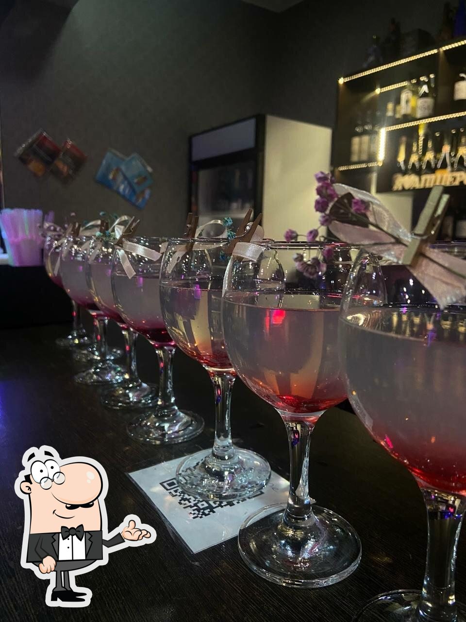 Посмотрите на внутренний интерьер "Апшерон".