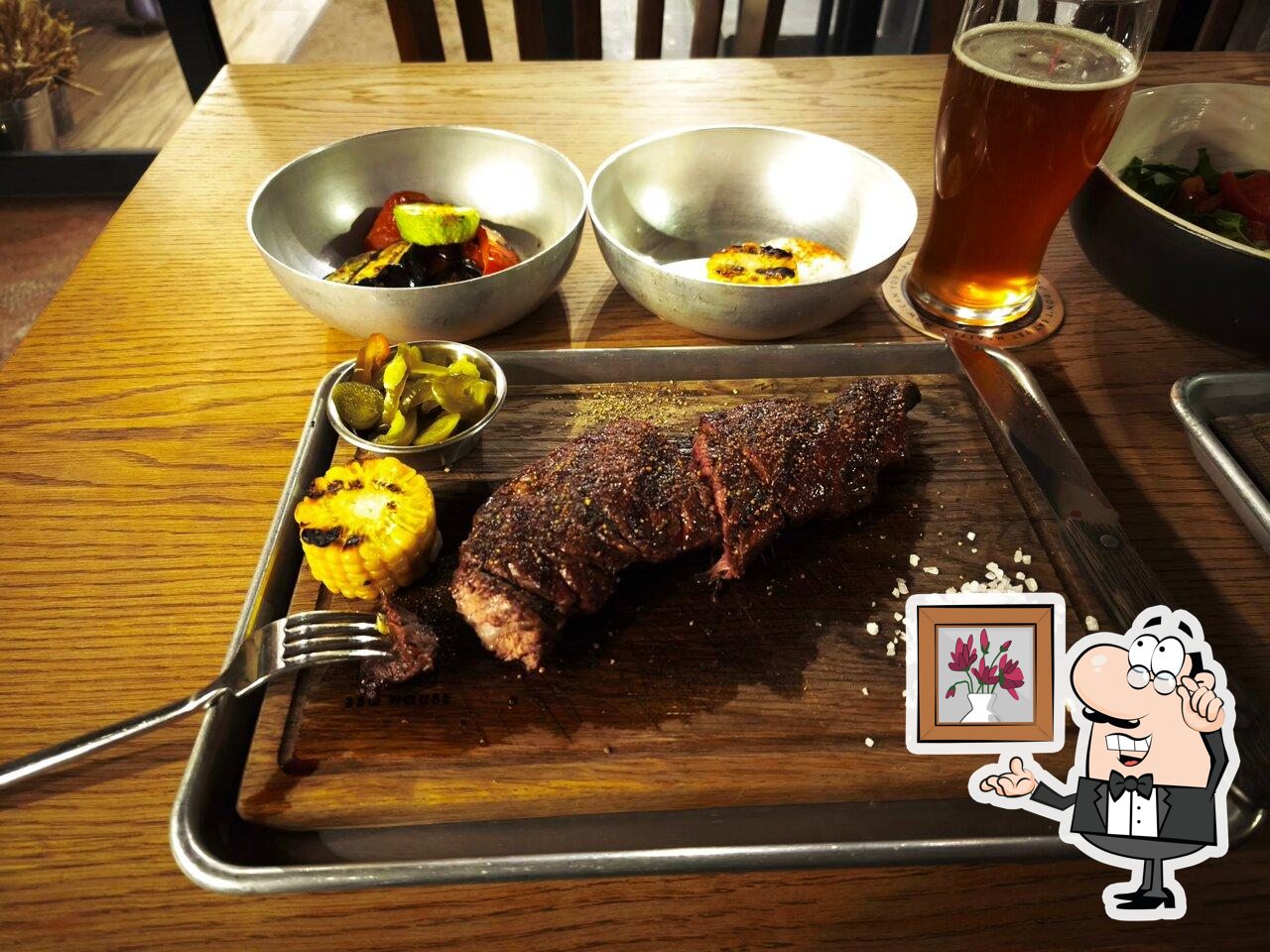 Забронируйте столик в "Бифштекс Beefsteak".