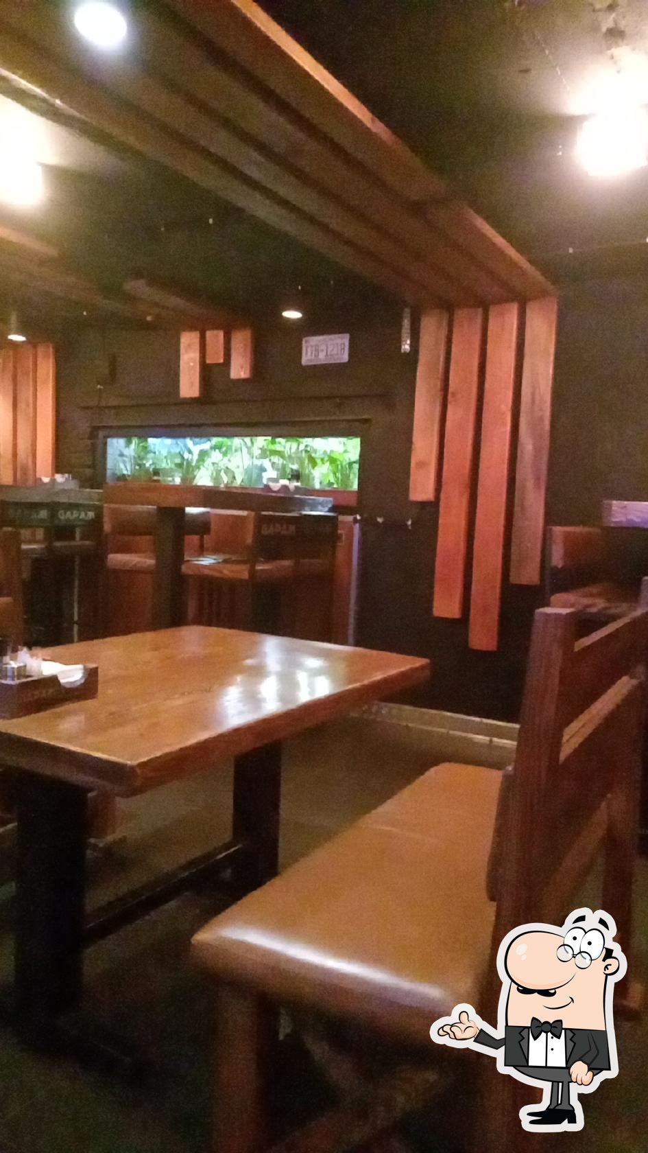 Забронируйте столик в "Gараж бар&гриль".