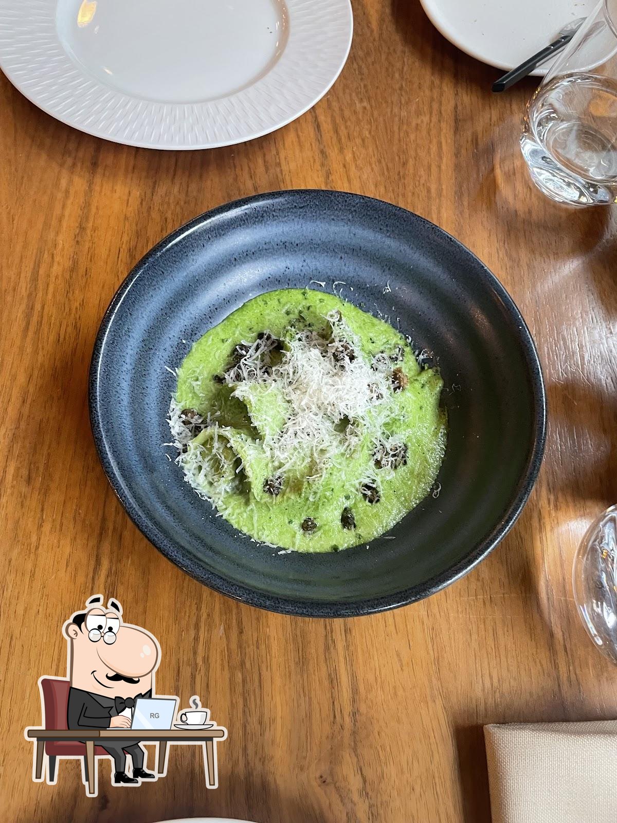 Интерьер "Chef's Corner".