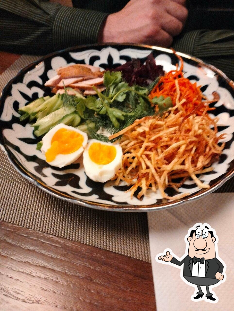 Посмотрите на внутренний интерьер "Пряный барашек".