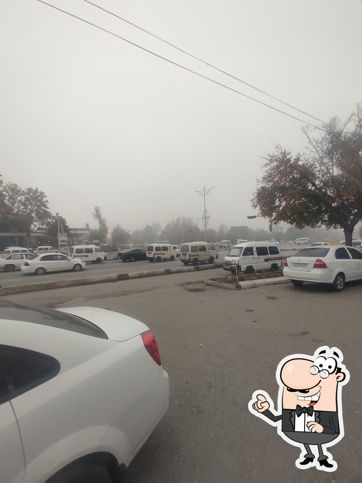 Внешнее оформление "У Рустама".