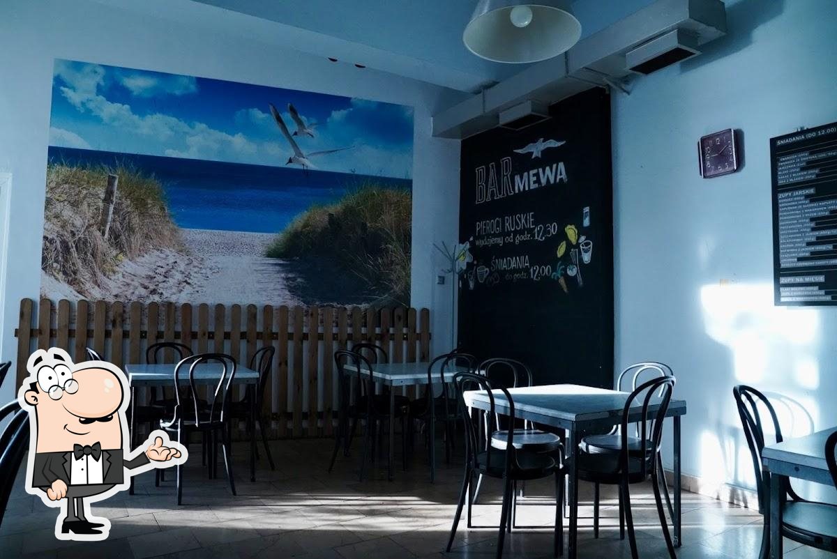 Посмотрите на внутренний интерьер "Bar Mleczny Mewa".