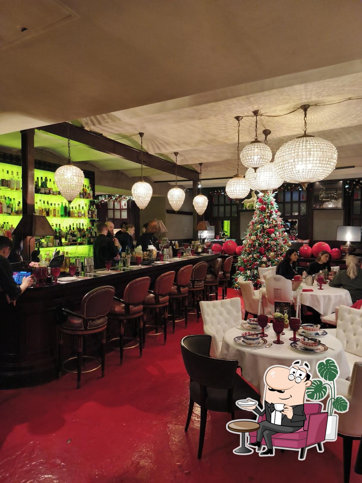 Забронируйте столик в "Китайская грамота".