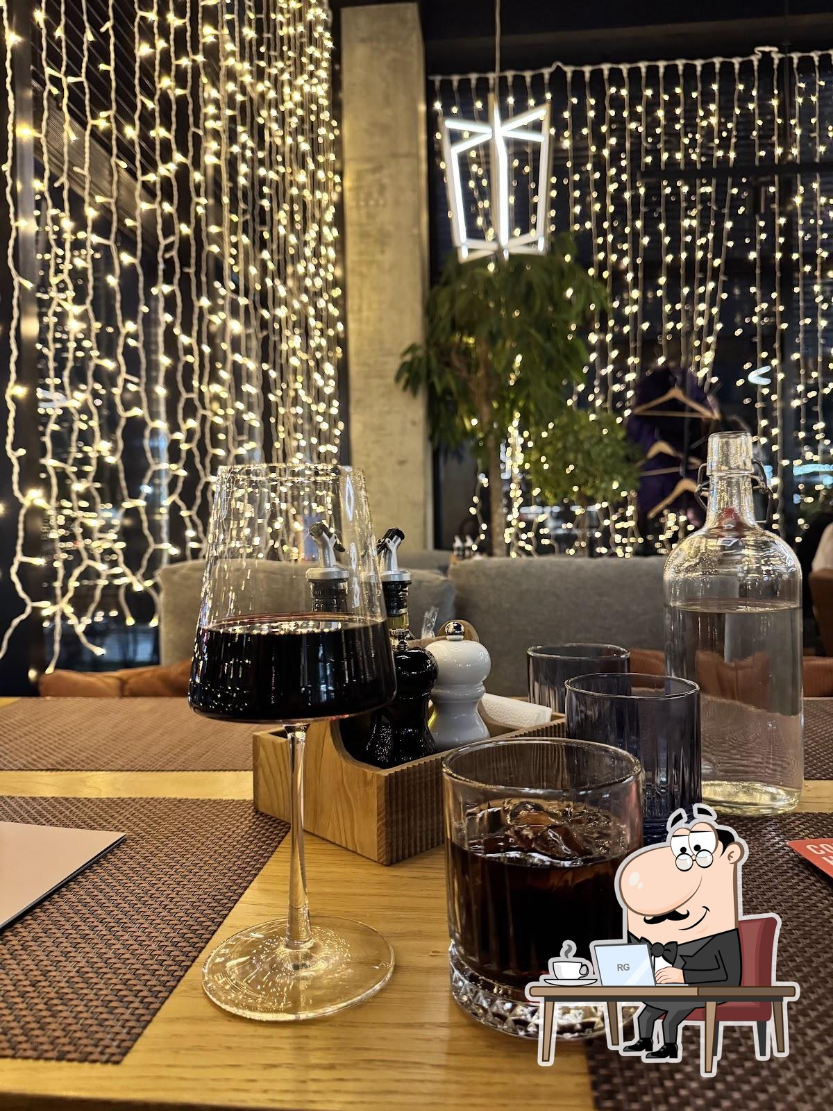 Интерьер "Пеперончино".