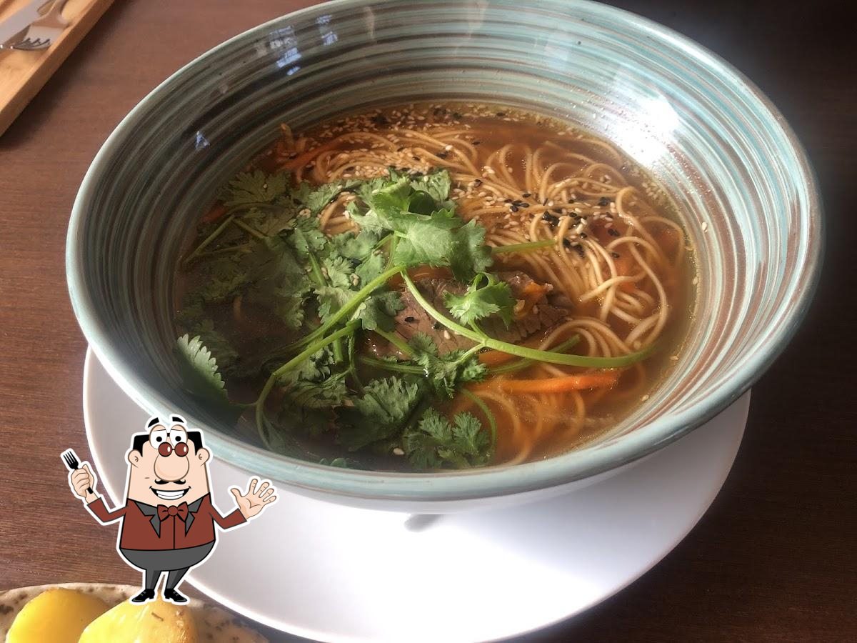 Блюда в "Food-n-Wood"