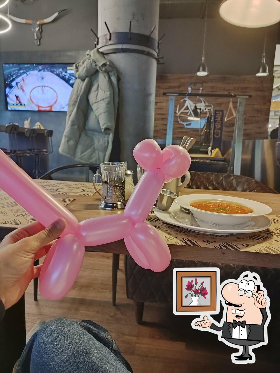 Забронируйте столик в "Сварня".