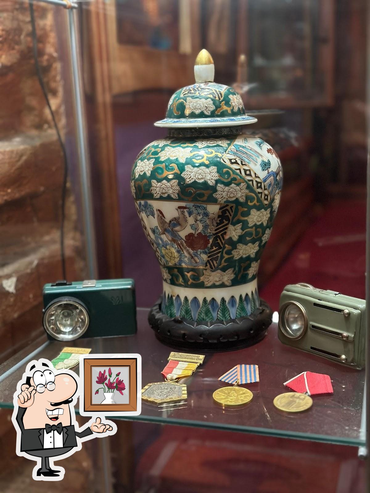 Интерьер "Federal association of globe trotters".