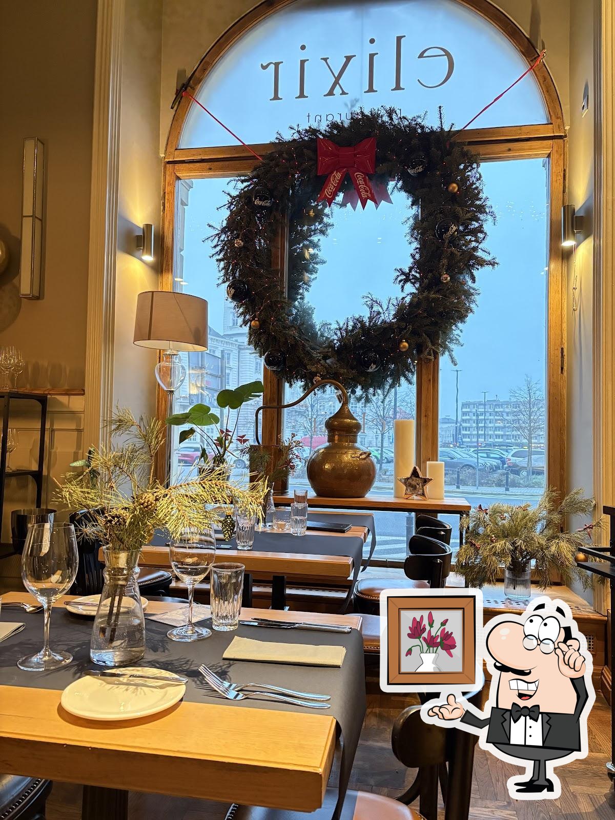 Интерьер "Restauracja ELIXIR by Dom Wódki polish restaurant Warsaw".