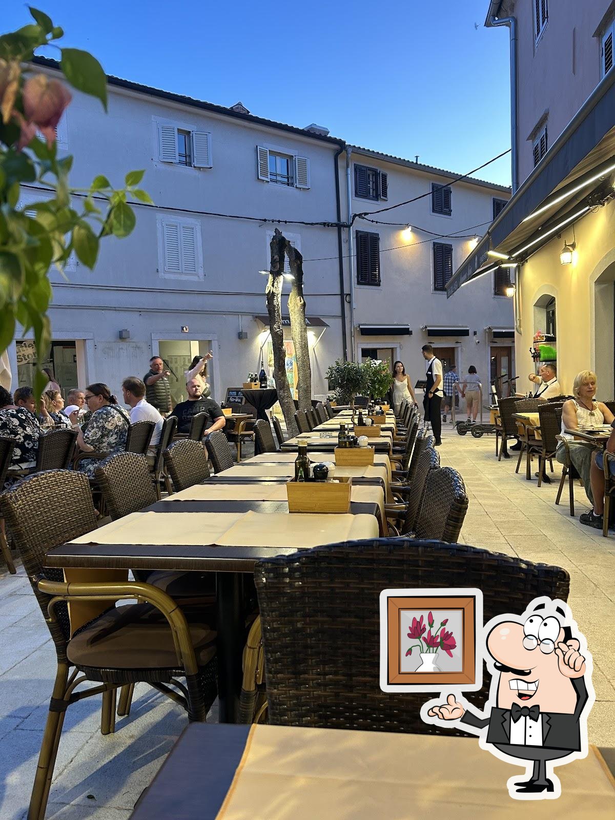 Забронируйте столик в "Restaurant "Mamma Mia" Porec".