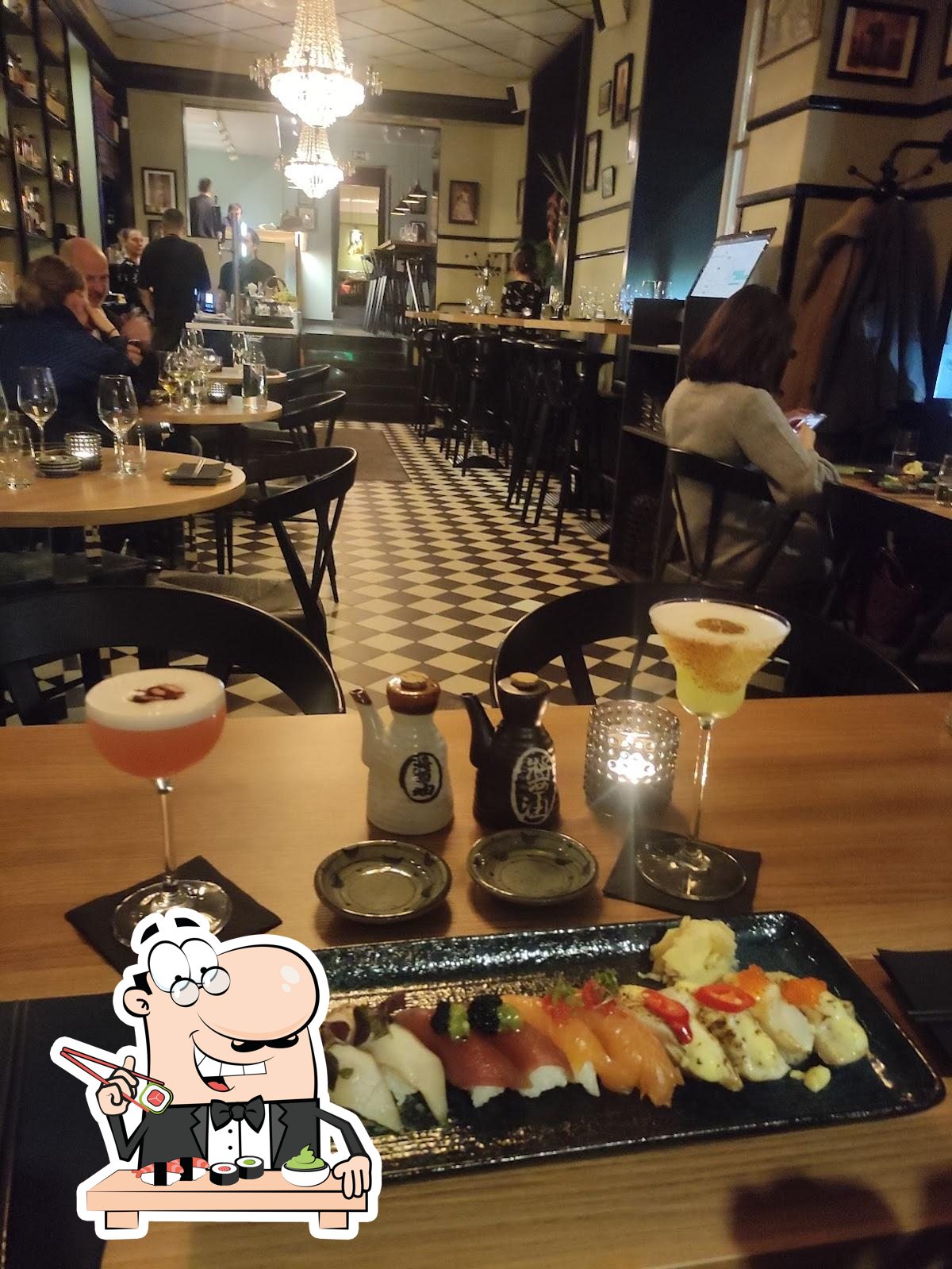 В "Hattori Sushi Devil" вы можете попробовать суши.