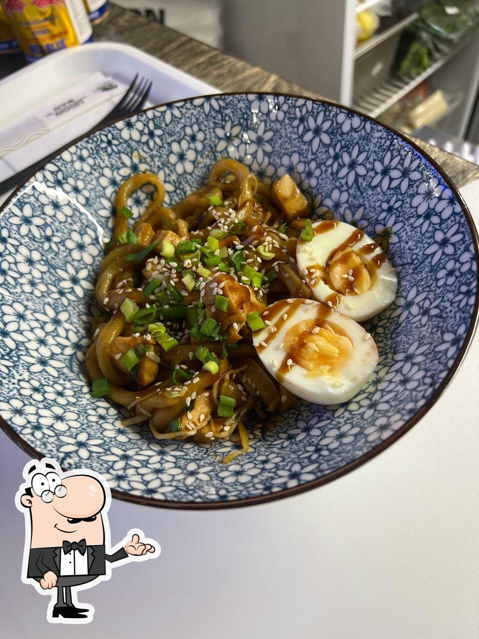 Интерьер "Udon Noodles & Drinks".