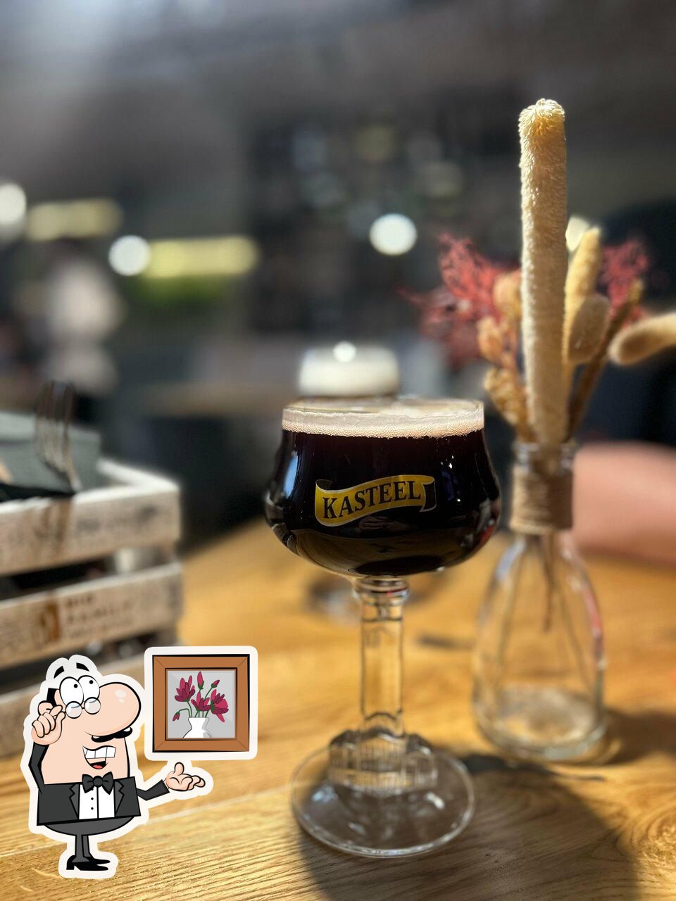 Посмотрите на внутренний интерьер "Брассерия Kriek".