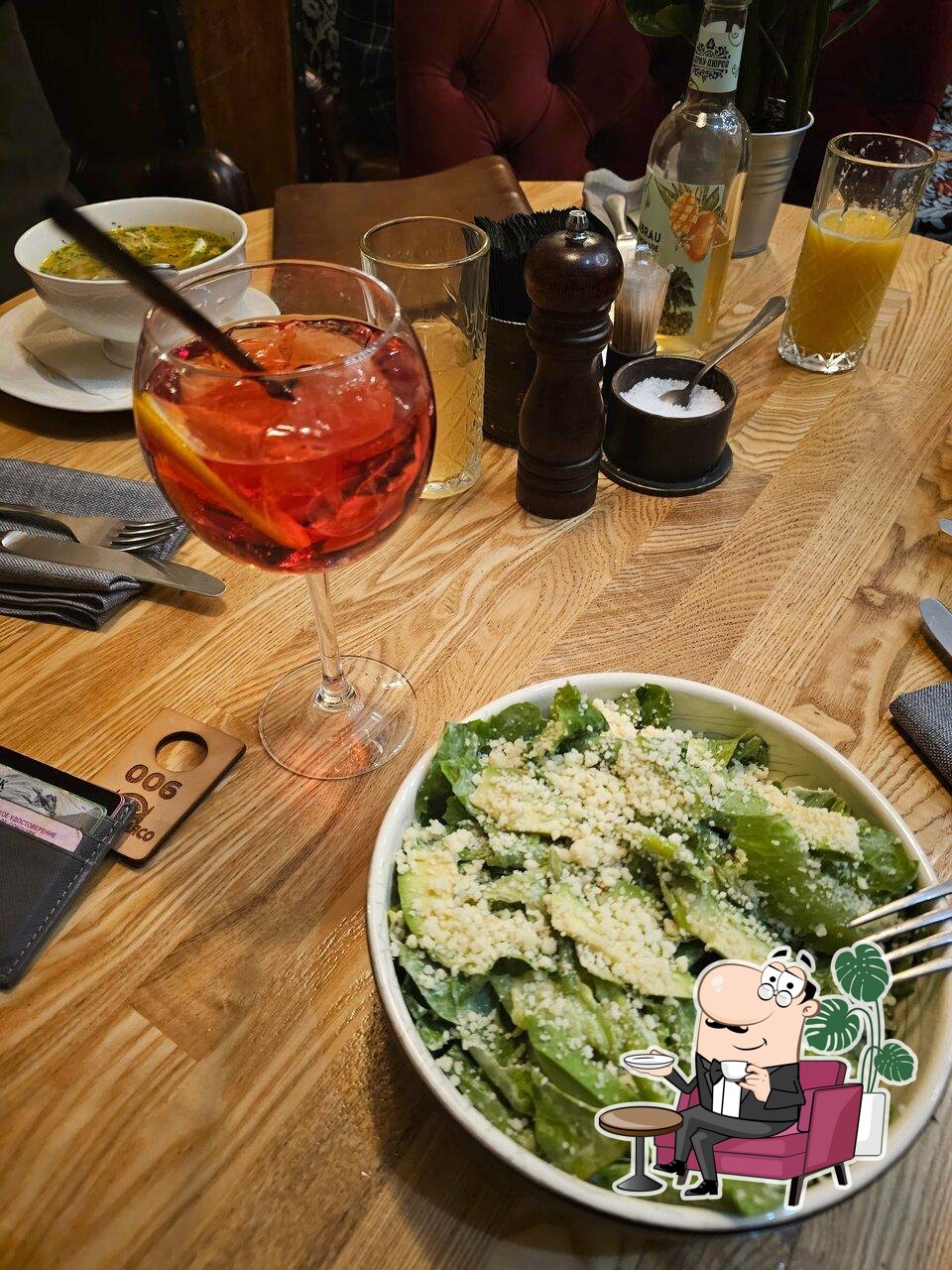 Посмотрите на внутренний интерьер "Мясо мясо".