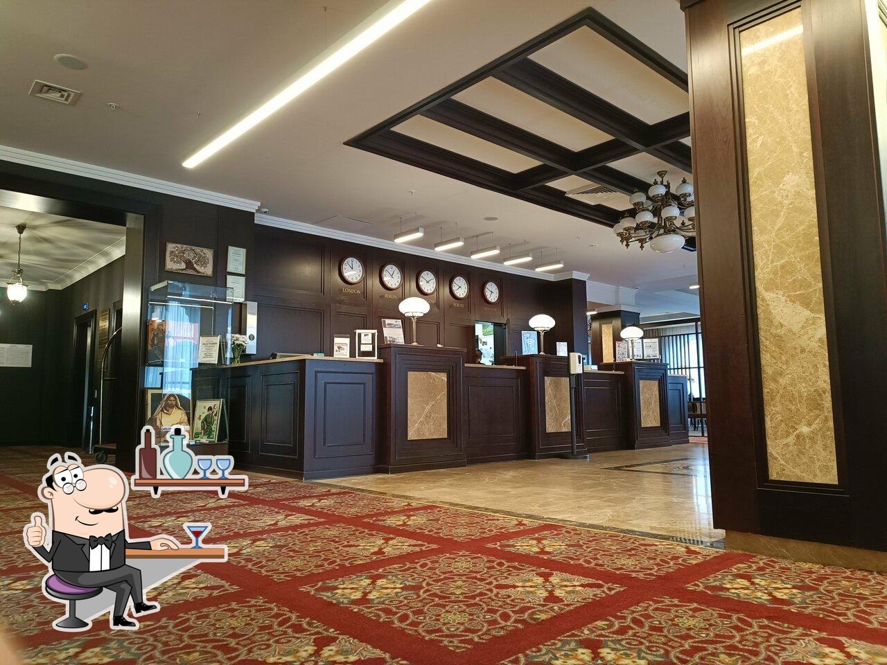 Забронируйте столик в "Континенталь".