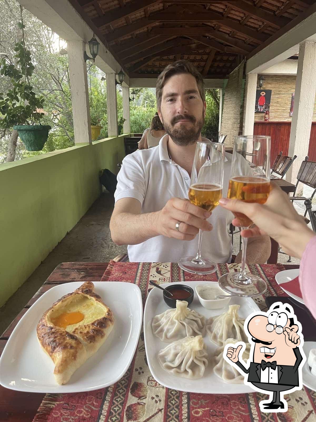 Забронируйте столик в "Restaurant Georgian Courtyard".