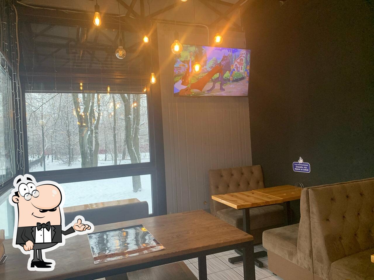 Посмотрите на внутренний интерьер "The Мясо".