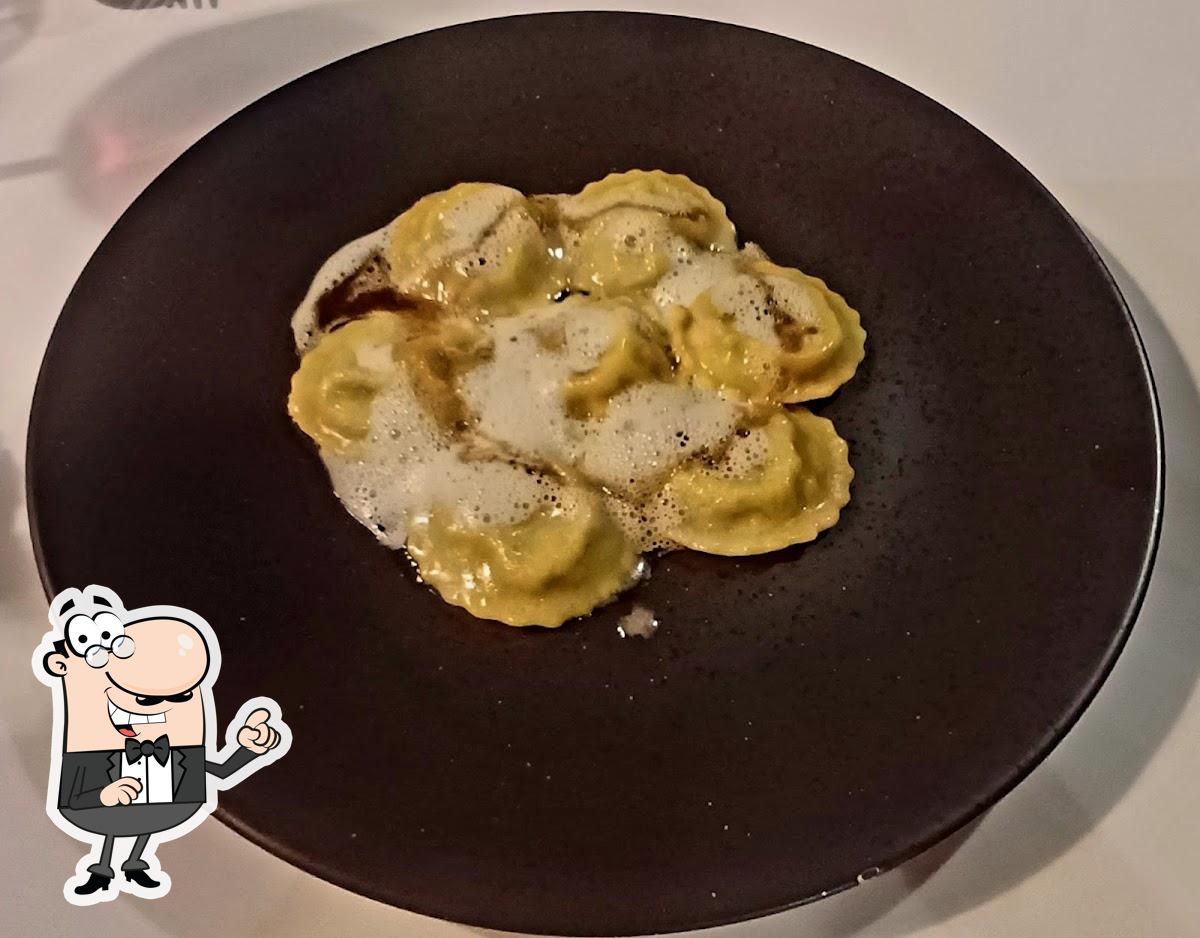 Забронируйте столик в "Enoteca Bangkok".