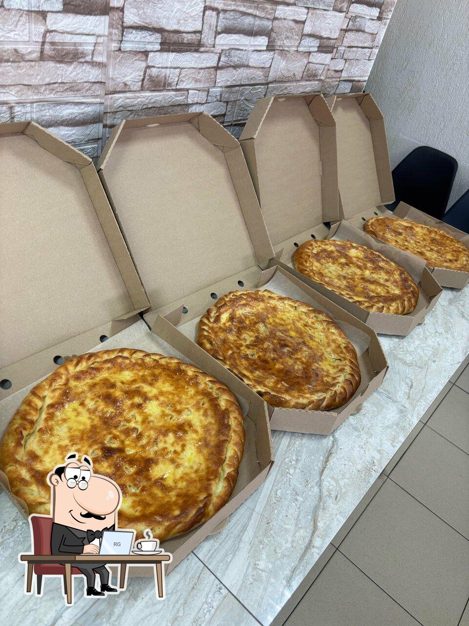 Посмотрите на внутренний интерьер "Орбита".