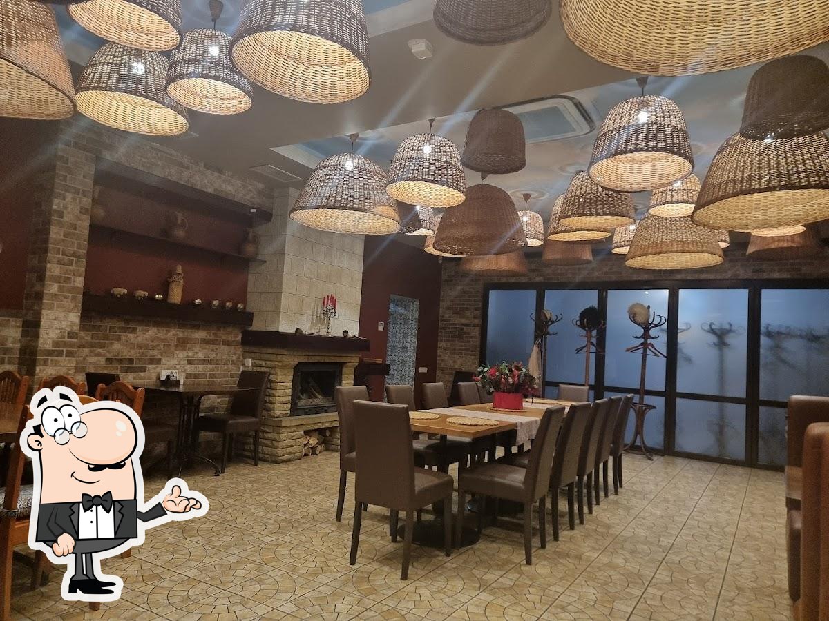 Посмотрите на внутренний интерьер "Saperavi - Georgian Culinary".