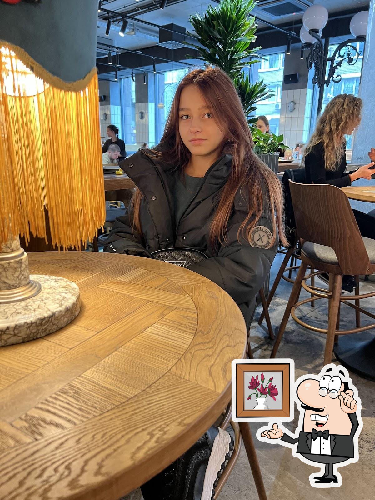 Интерьер "BROOKS eats & drinks".