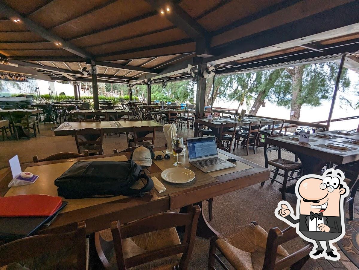 Интерьер "Bacco Beach Italian Restaurant".